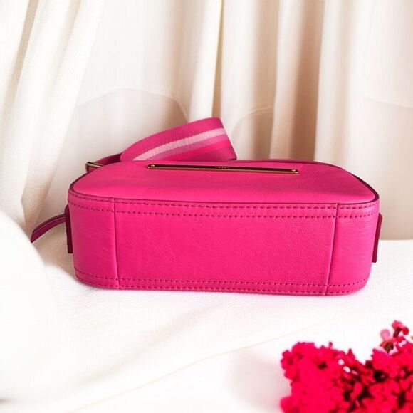 Fossil Barbie Camera Crossbody Bag Special Edition RARE - Picture 4 of 7